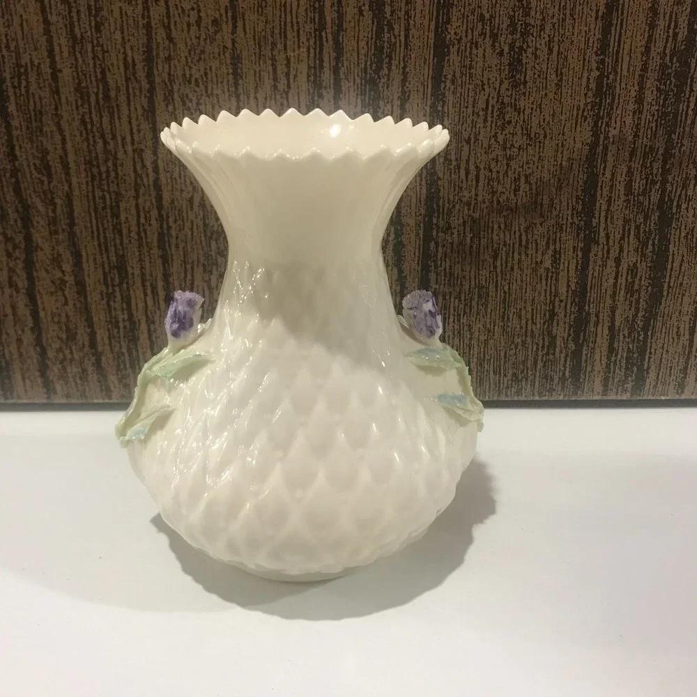 Belleek Ireland Porcelain Thistle Flower Vase 5.25